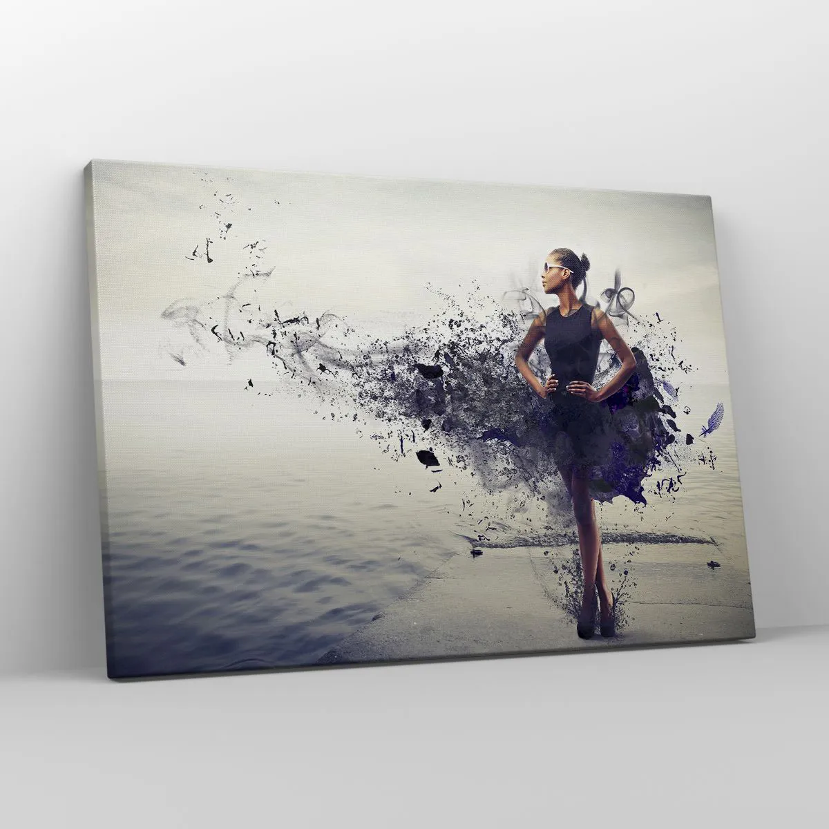 Tablou pe pânză Canvas - O femeie într-o compoziție artistică pe fundalul apei - 70x50cm - Venus africană - Decorațiune modernă pentru perete pentru living și dormitor ARTTOR