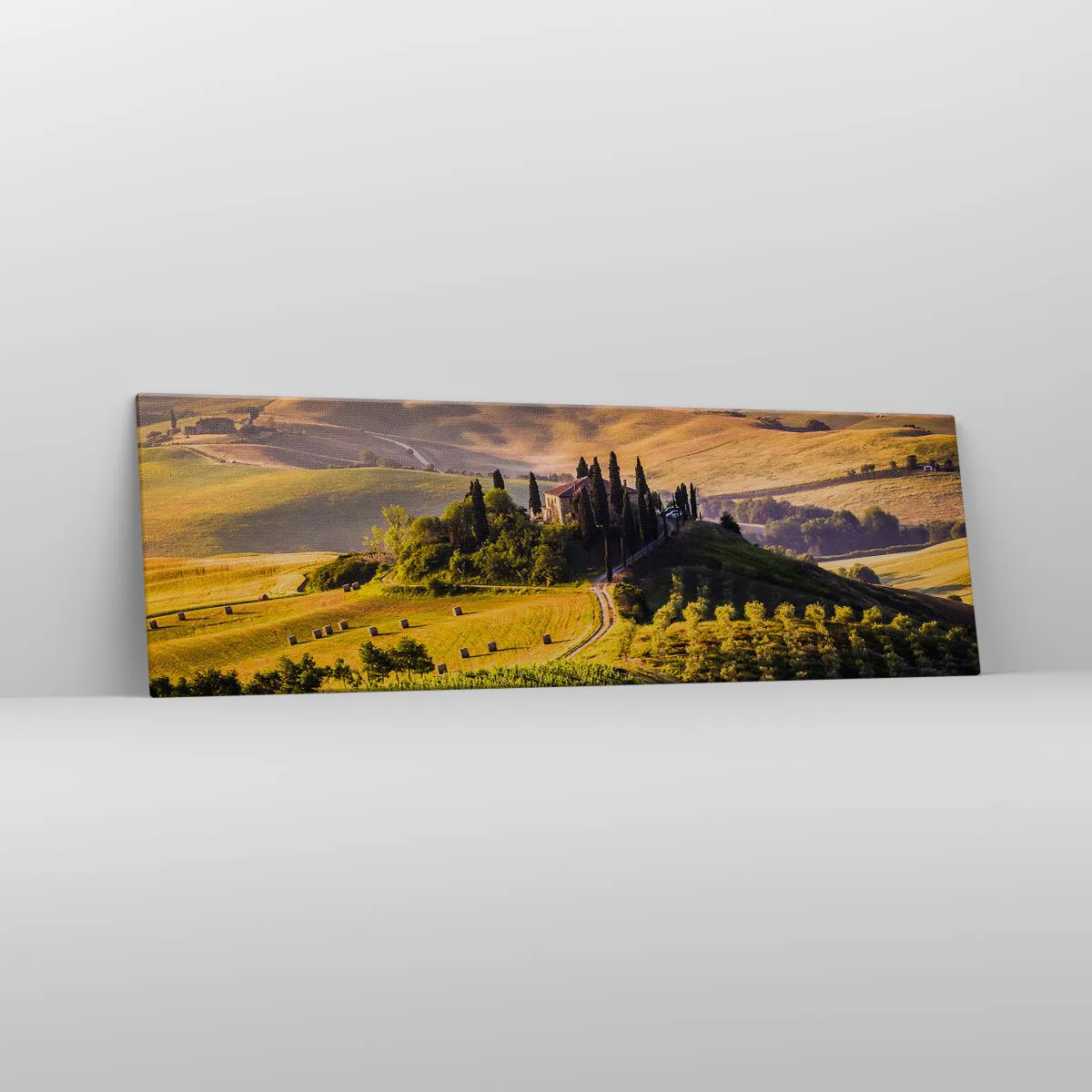 Cuadro sobre lienzo - Impresión de Imagen - Paisaje toscano con viñedos y una casa en una colina. - 160x50cm - Paisaje toscano - Decoración de pared moderna para salón y dormitorio ARTTOR