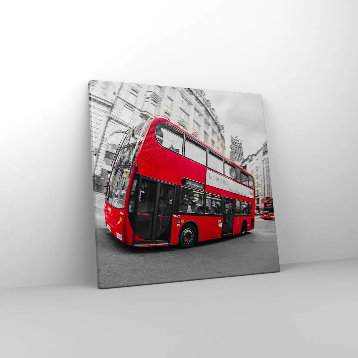 Tablou pe pânză - Londra în mod tradițional - by bus - 40x40 cm
