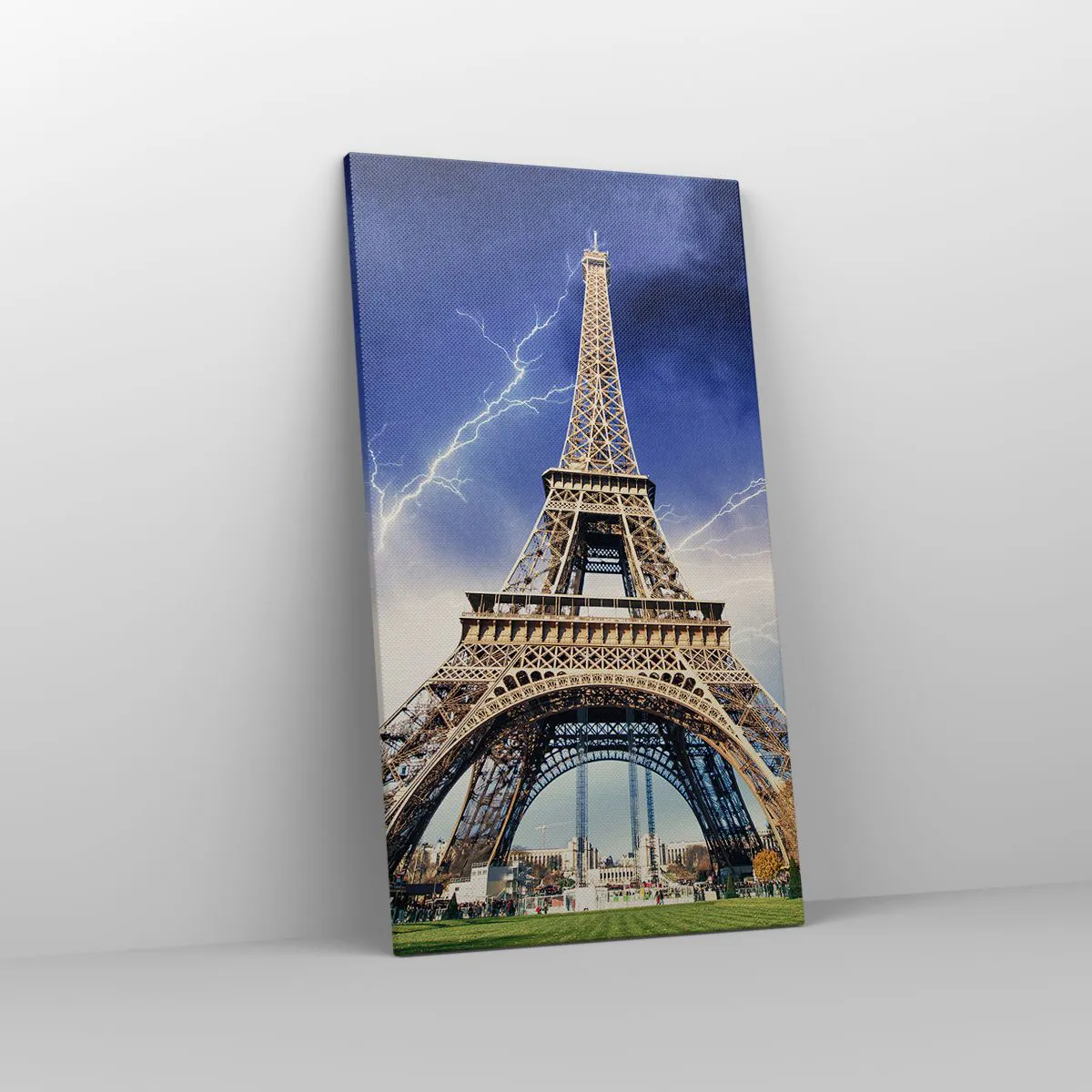 Obraz na płótnie - Władczyni burz - 45x80 cm