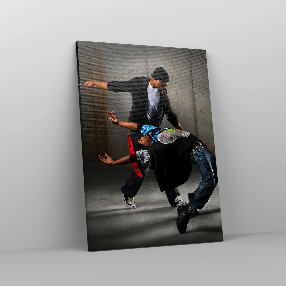 Impression sur toile - Image sur toile - Un groupe de danseurs hip-hop dans une chorégraphie dynamique - 50x70cm - Danser avec le vent de la rue - Décoration murale moderne pour le salon et la chambre ARTTOR