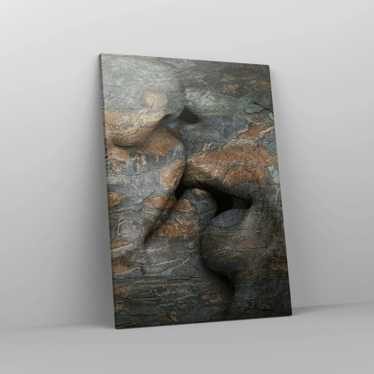 Bild auf Leinwand - Leinwandbild - Ein künstlerisches Motiv eines in Fels gehauenen Gesichts mit natürlichem Textureffekt. - 50x70cm - Für immer zusammen - Moderne Wanddekoration für Wohnzimmer und Schlafzimmer ARTTOR