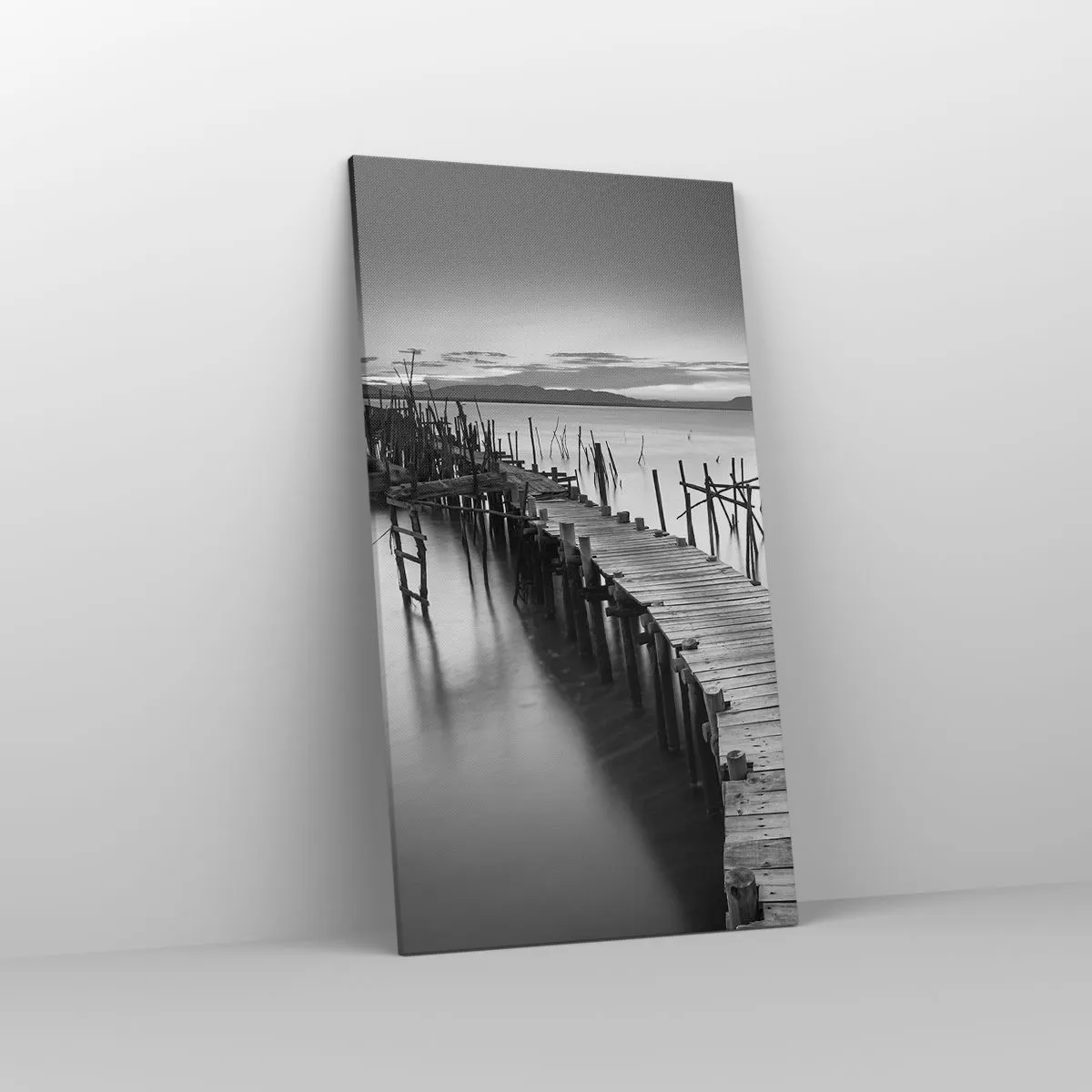 Obraz na płótnie - Spokój zapomnianego brzegu - 55x100 cm