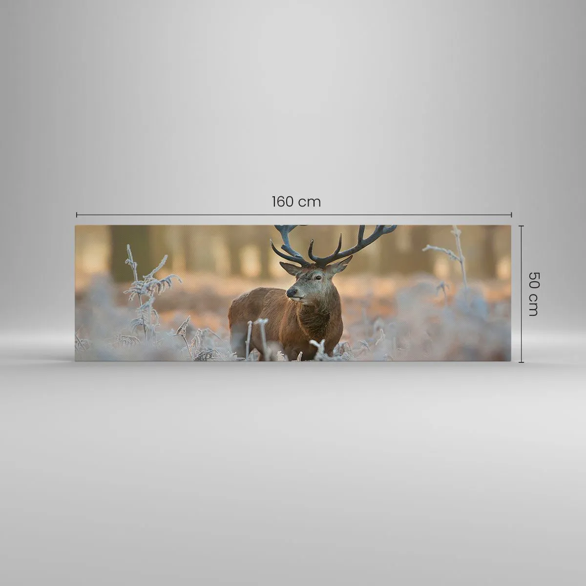 Quadro su tela - Stampe su Tela - Un cervo in una radura gelida in una foresta invernale dai colori tenui - 160x50cm - Fresco mattino - Decorazione murale moderna per soggiorno e camera da letto ARTTOR