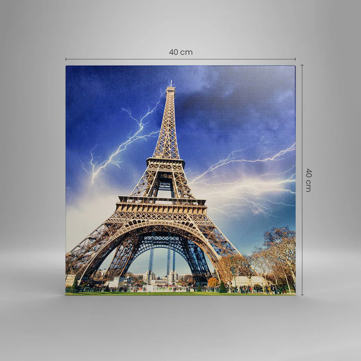 Obraz na płótnie - Władczyni burz - 40x40 cm