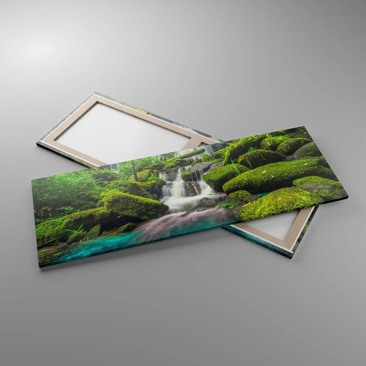 Impression sur toile - Image sur toile - Une cascade tropicale entourée de verdure et d'eau turquoise - 140x50cm - Turquoise, saphirs et argent liquide - Décoration murale moderne pour le salon et la chambre ARTTOR