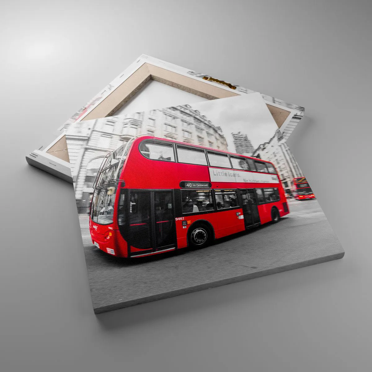 Tablou pe pânză - Londra în mod tradițional - by bus - 40x40 cm