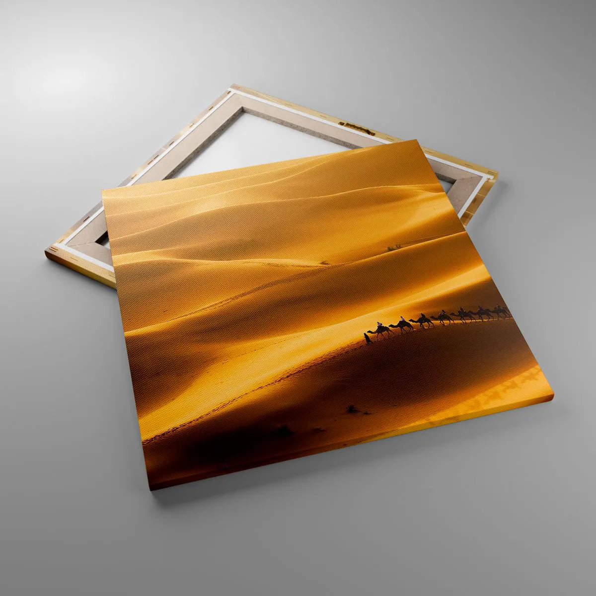 Tablou pe pânză - Caravana pe valurile deșertului - 60x60 cm