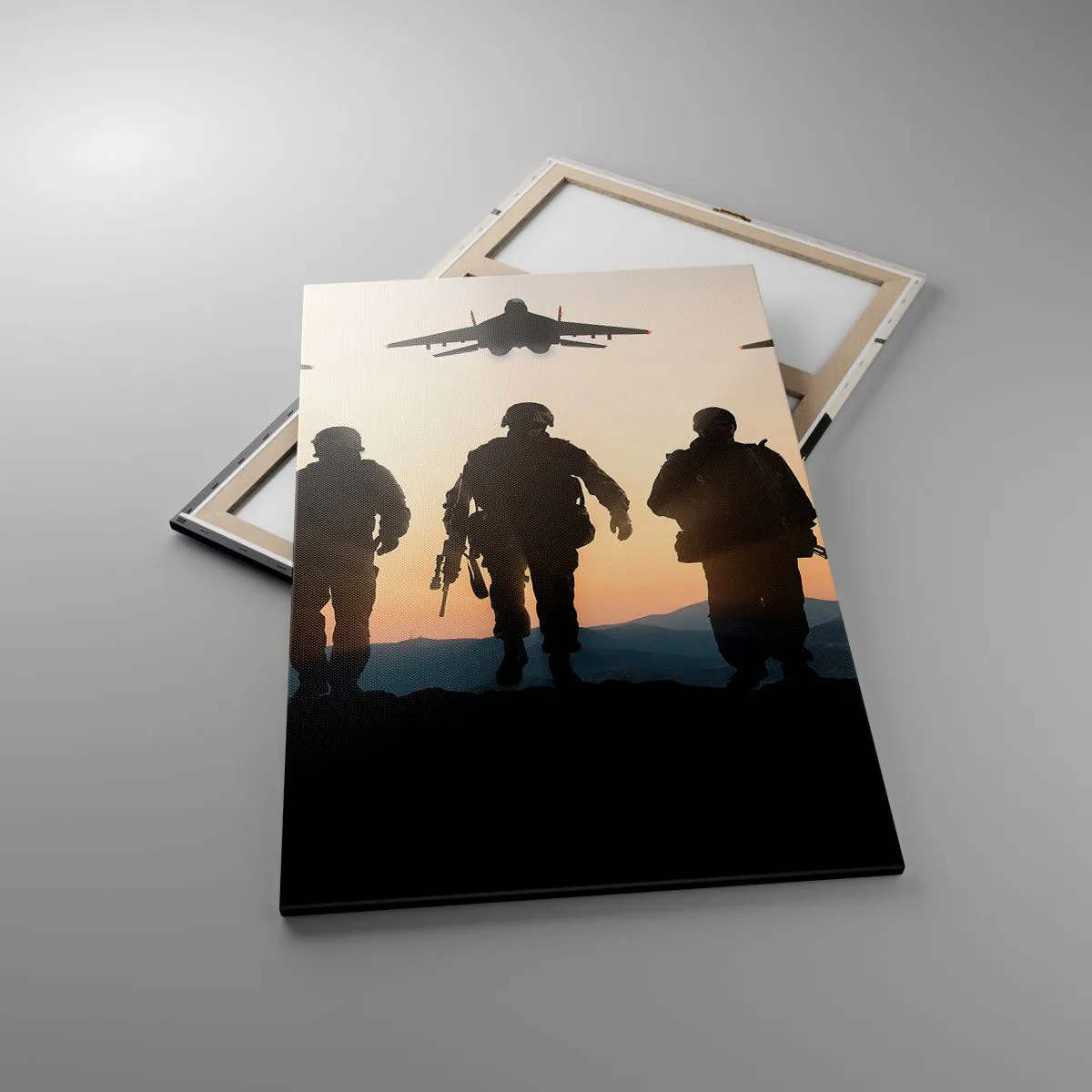 Bild auf Leinwand - Leinwandbild - Silhouetten von Soldaten und Kampfjets vor dem Hintergrund des Sonnenuntergangs - 80x120cm - Willkommen in unserer Welt - Moderne Wanddekoration für Wohnzimmer und Schlafzimmer ARTTOR