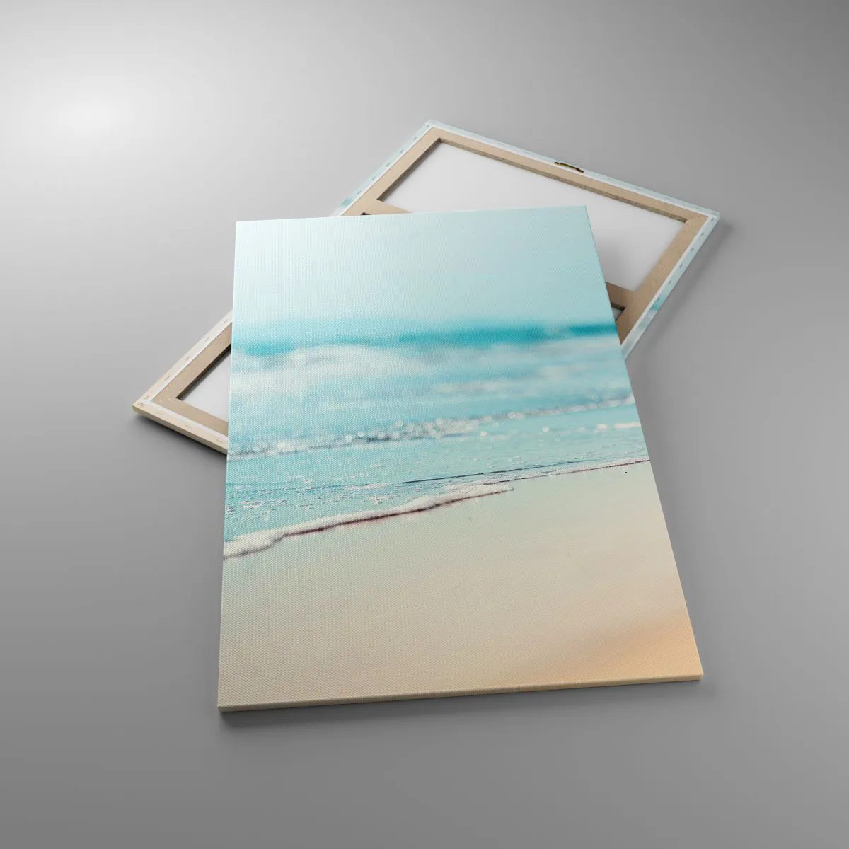 Obraz na płótnie - Delikatne fale oceanu na piaszczystej plaży - 80x120cm - Ciepło i szum - Nowoczesna dekoracja ścienna do salonu i sypialni ARTTOR