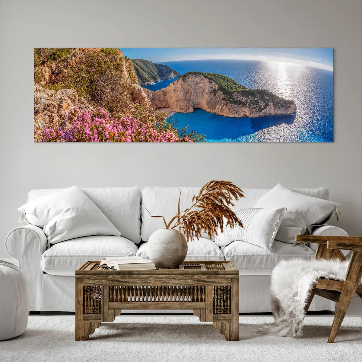 Obraz na płótnie - Klif z kwiatami, turkusowe morze i słoneczny grecki krajobraz - 160x50cm - Moje wielkie greckie wakacje - Nowoczesna dekoracja ścienna do salonu i sypialni ARTTOR