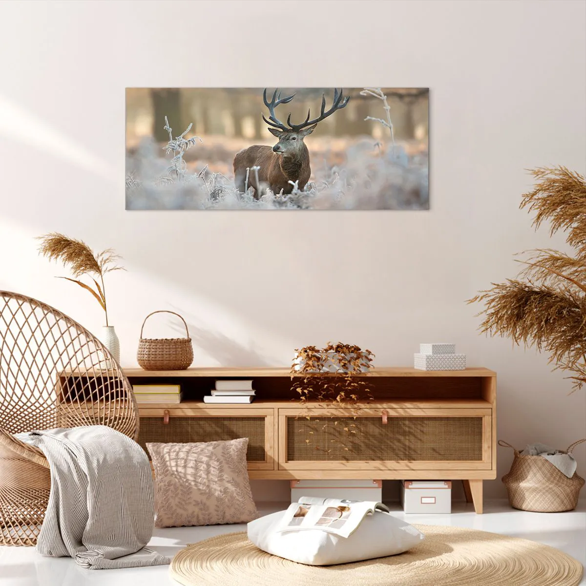 Quadro su tela - Stampe su Tela - Un cervo in una radura gelida in una foresta invernale dai colori tenui - 120x50cm - Fresco mattino - Decorazione murale moderna per soggiorno e camera da letto ARTTOR