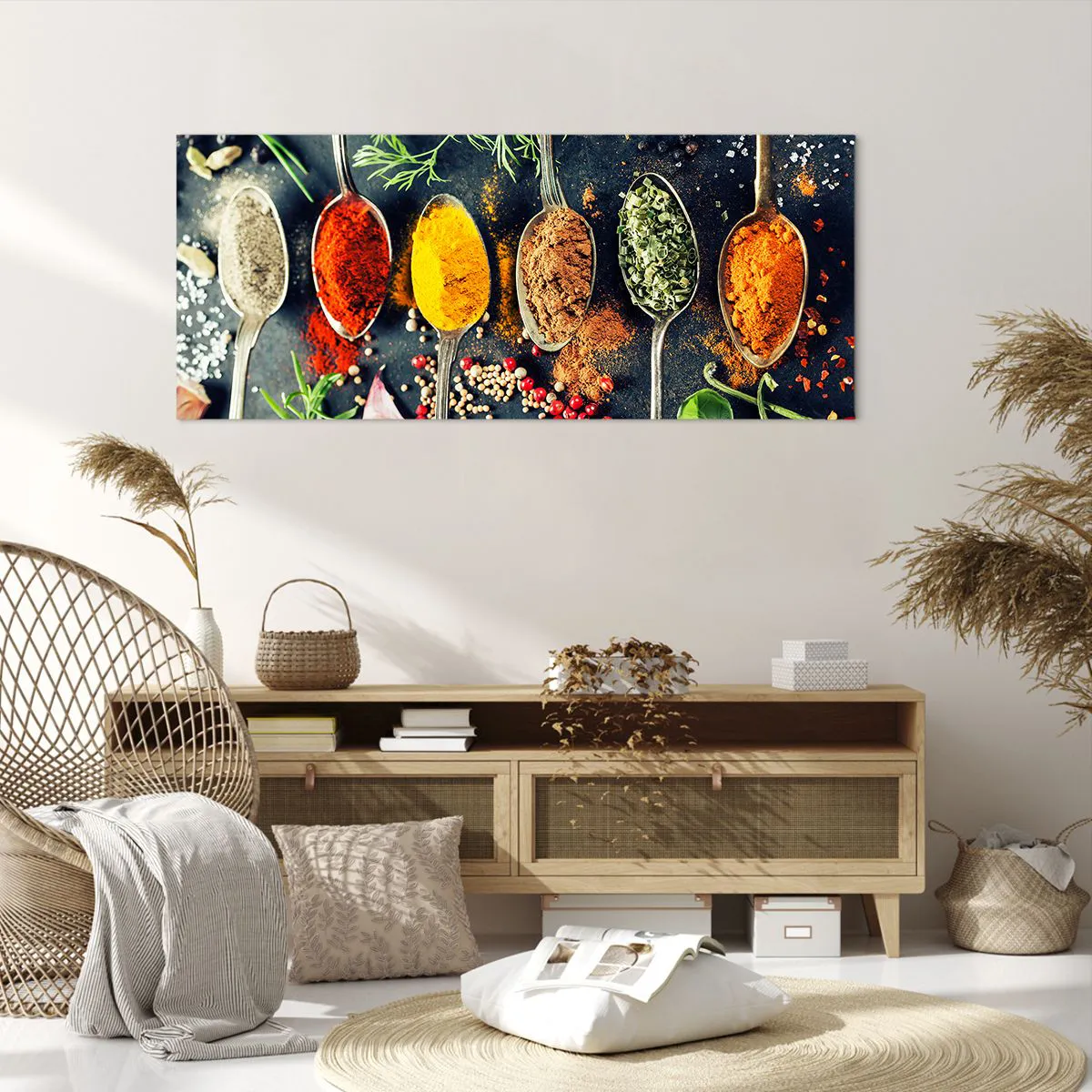 Obraz na płótnie - Kolorowe przyprawy na łyżkach z ziołami w tle - 120x50cm - Kulinarna magia - Nowoczesna dekoracja ścienna do salonu i sypialni ARTTOR