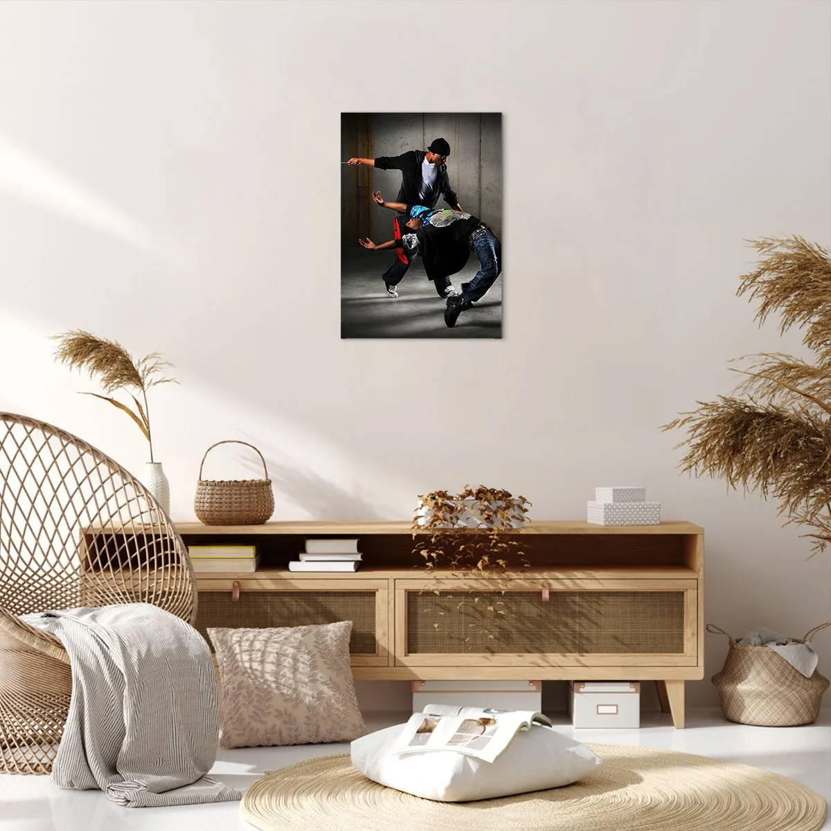 Impression sur toile - Image sur toile - Un groupe de danseurs hip-hop dans une chorégraphie dynamique - 50x70cm - Danser avec le vent de la rue - Décoration murale moderne pour le salon et la chambre ARTTOR