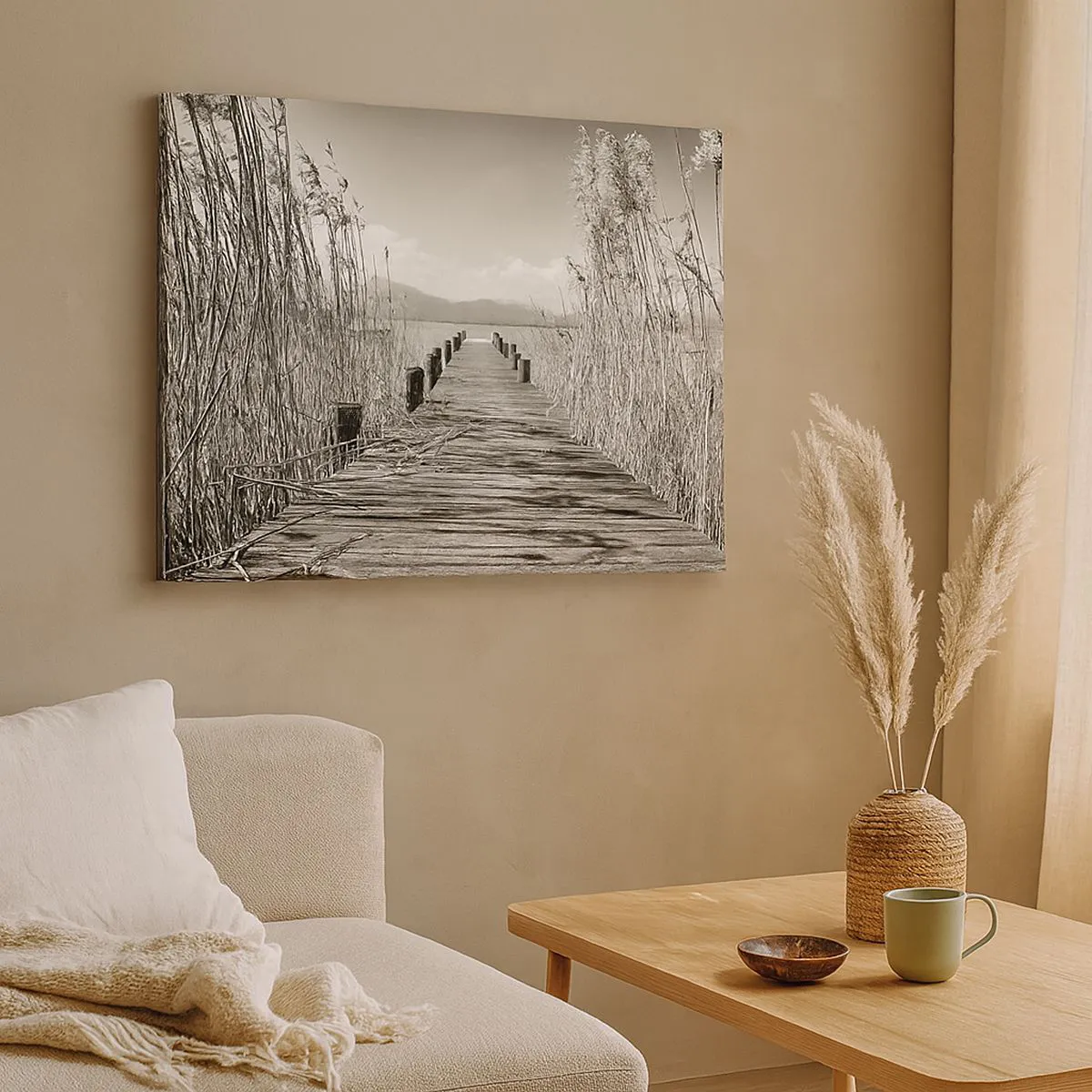 Tablou pe pânză Canvas - Un debarcader din lemn printre ierburi înalte deasupra unui lac în tonuri sepia - 70x50cm - În intimitatea ierburilor - Decorațiune modernă pentru perete pentru living și dormitor ARTTOR