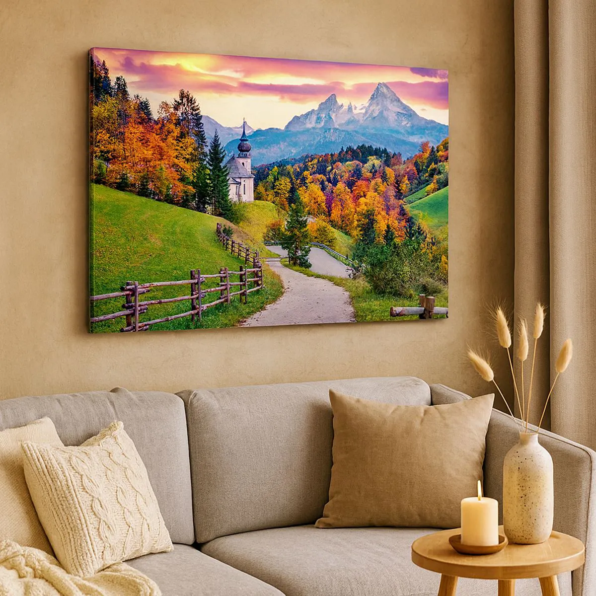 Obraz na płótnie - Jesienna górska sceneria z kapliczką i zachodem słońca - 70x50cm - Pejzaż jak malowanie - Nowoczesna dekoracja ścienna do salonu i sypialni ARTTOR