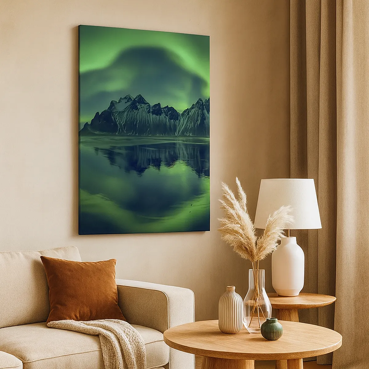 Impression sur toile - Image sur toile - Des montagnes entourées d'aurores boréales se reflétant dans l'eau - 80x120cm - Dans les bras de l'aurore - Décoration murale moderne pour le salon et la chambre ARTTOR