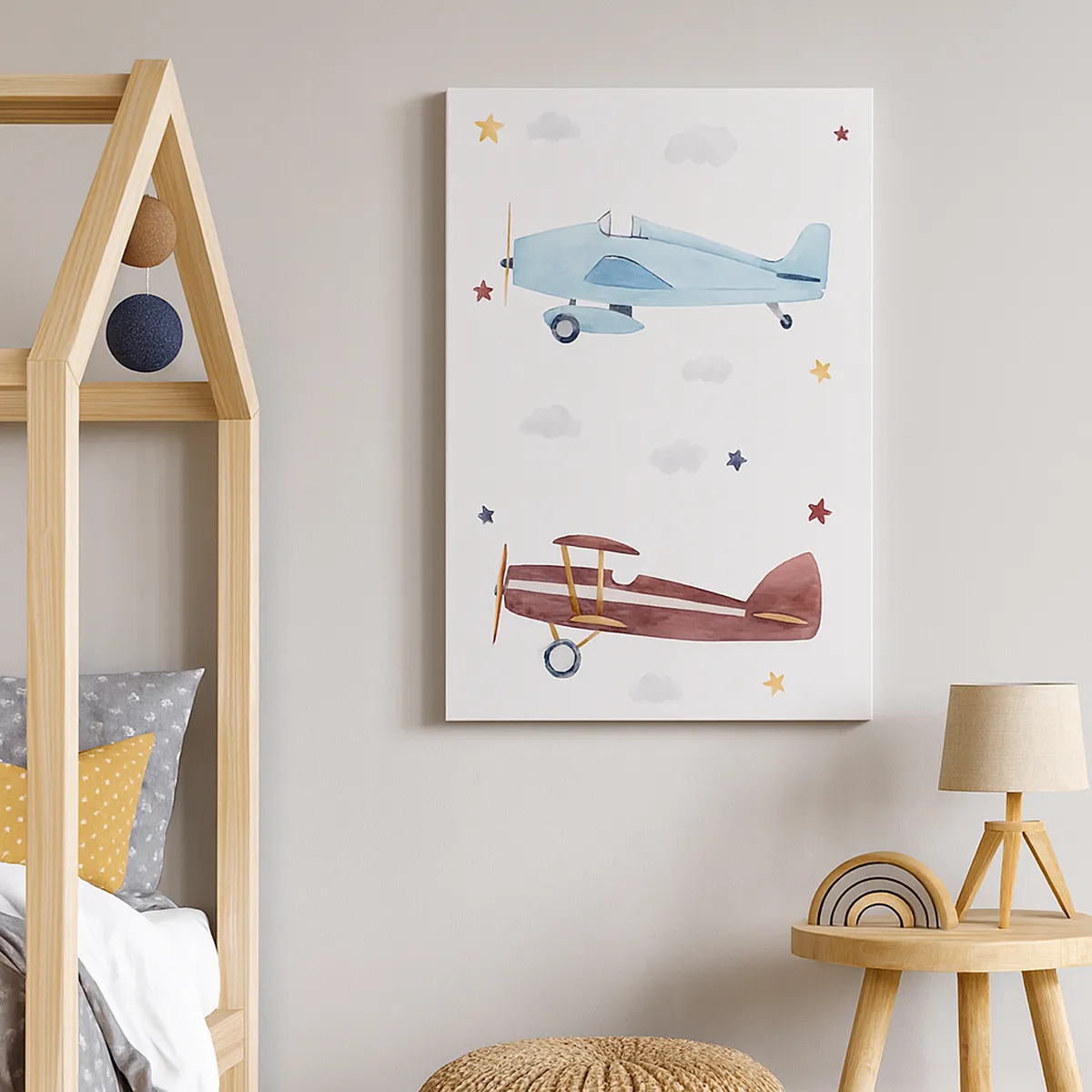 Impression sur toile - Image sur toile - Avions peints à la main sur fond de nuages et d'étoiles - 50x70cm - Monsieur le pilote, nous vous attendons ! - Décoration murale moderne pour le salon et la chambre ARTTOR