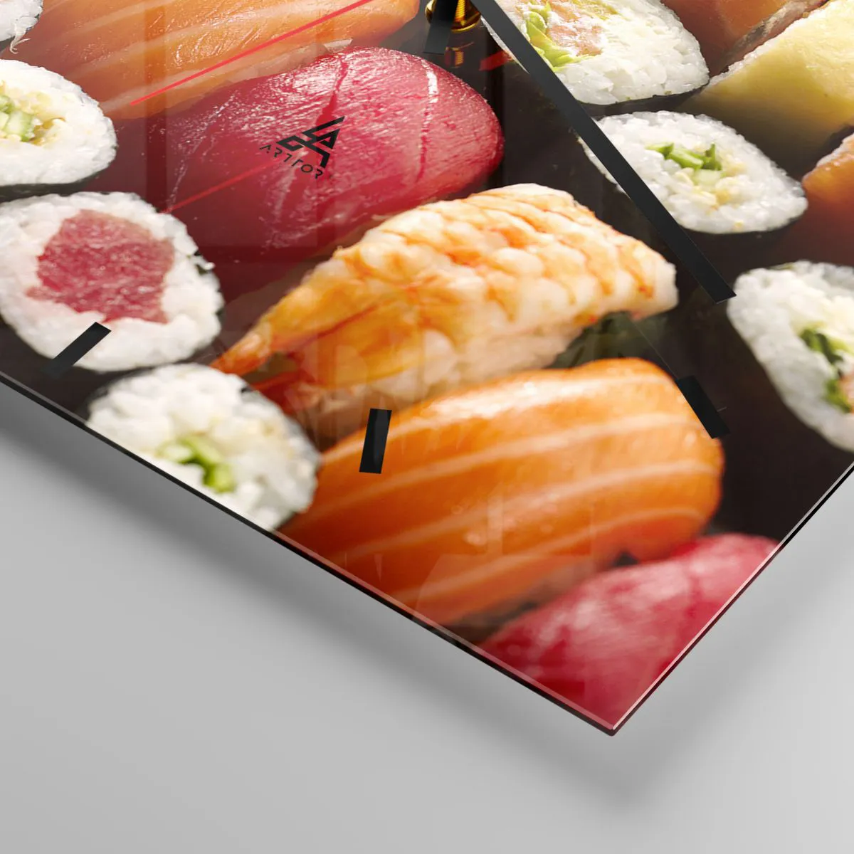 Reloj de pared - Reloj de vidrio - Sushi colorido dispuesto en filas con diversos ingredientes. - 30x30cm - Colores y sabores de Asia - Decoración de pared moderna para salón y dormitorio ARTTOR