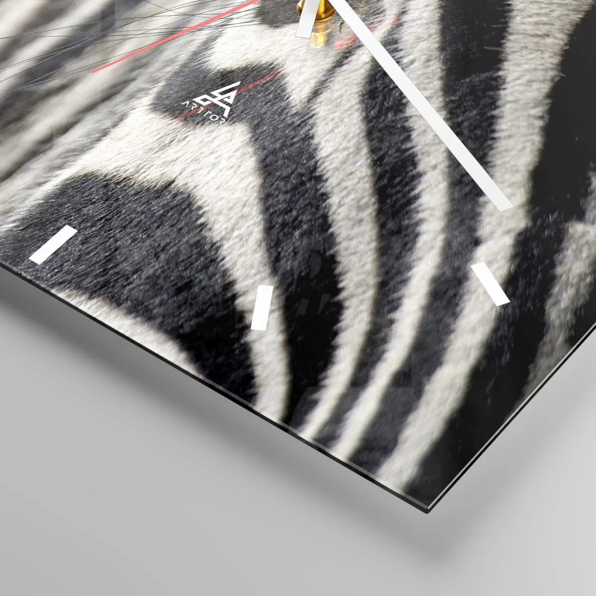 Väggklocka - Klocka på glas - Randig porträtt - 30x30 cm