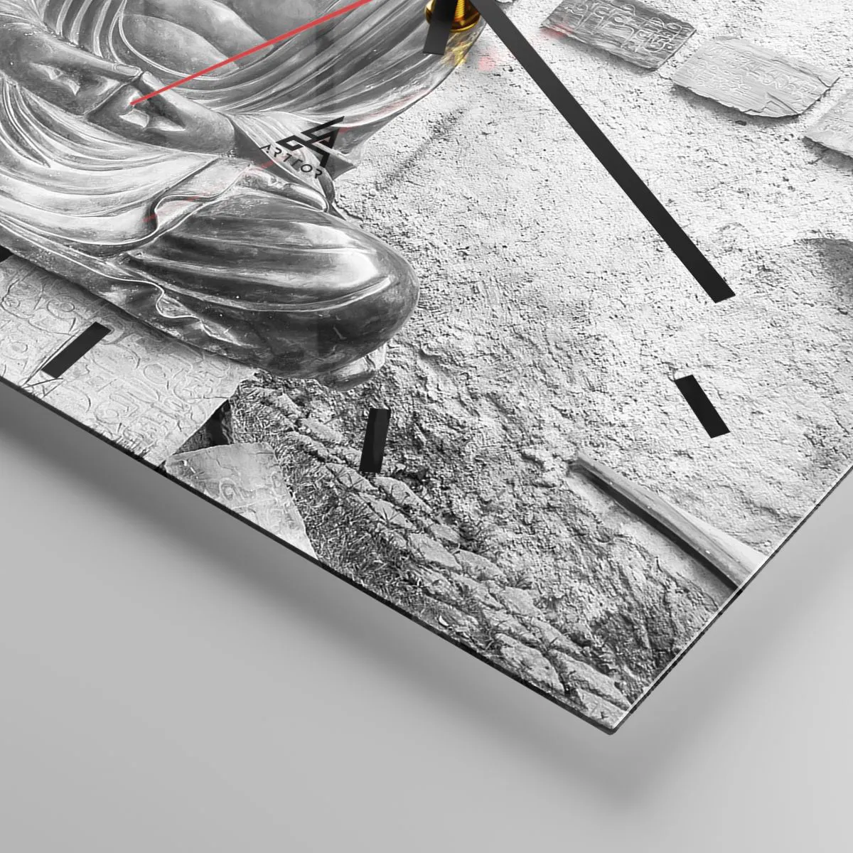 Wanduhr - Glasuhr - Schwarz-weiße Buddha-Statue in meditativer Pose - 30x30cm - An der Quelle des Friedens - Moderne Wanddekoration für Wohnzimmer und Schlafzimmer ARTTOR