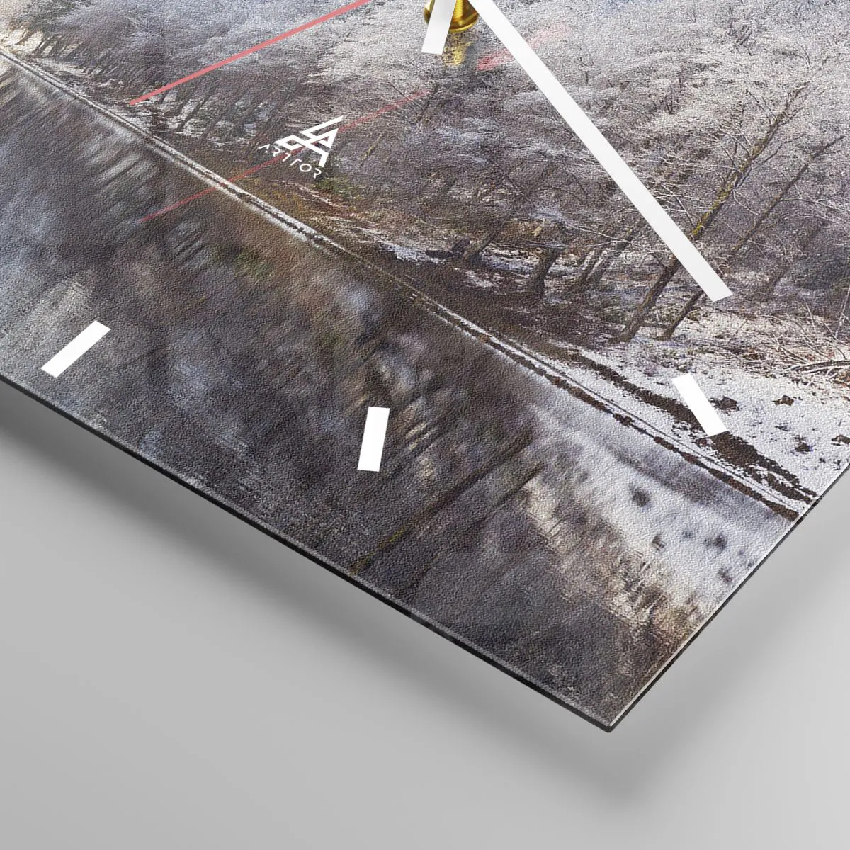 Reloj de pared - Reloj de vidrio - Paisaje invernal de montaña con árboles cubiertos de nieve y un lago. - 30x30cm - Guardia de nieve - Decoración de pared moderna para salón y dormitorio ARTTOR