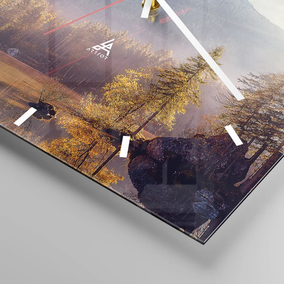 Zegar ścienny - Malowniczy widok na górski las i jezioro o świcie - 30x30cm - W górach i dolinach - Nowoczesna dekoracja ścienna do salonu i sypialni ARTTOR