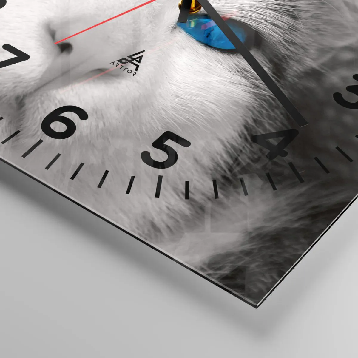 Ceas de perete - Ceas pe sticlă - Neobișnuită cu ochii albaștri - 30x30 cm