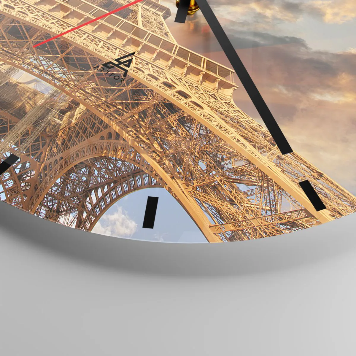 Väggklocka - Klocka på glas - Perspektiv av Eiffeltornet vid solnedgången - 30x30cm - Hur mänskligheten nådde himlen - Modern väggdekoration för vardagsrum, kök och sovrum ARTTOR