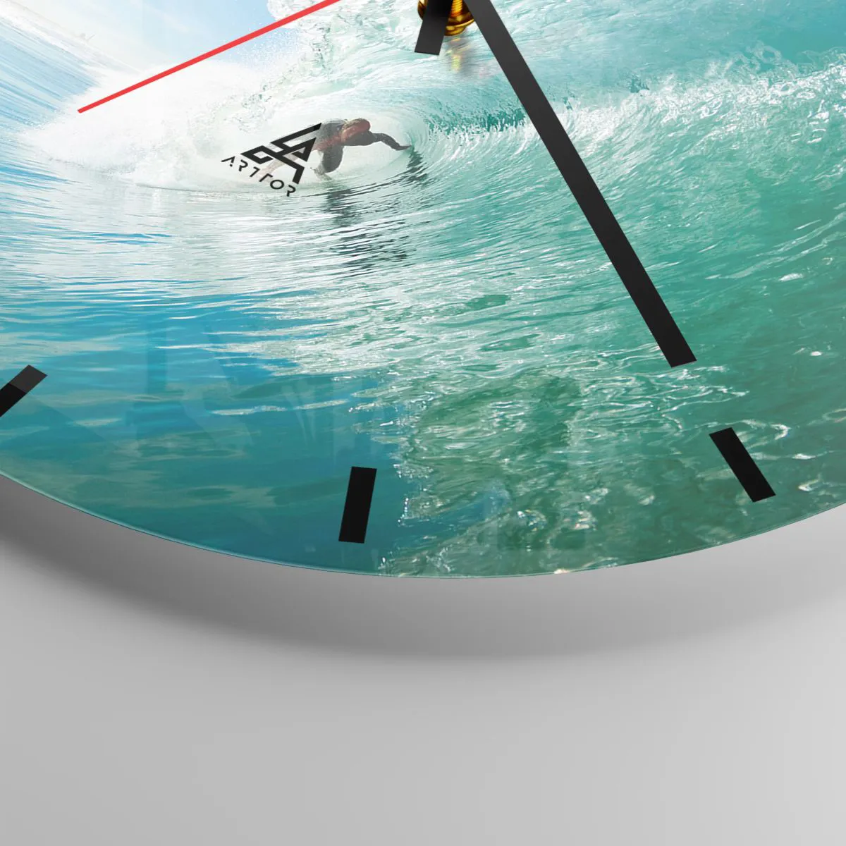 Ceas de perete - Ceas pe sticlă - Surfer într-un tunel de apă pe un cer albastru - 30x30cm - Întotdeauna pe val - Decorațiune modernă pentru perete pentru living, bucătărie și dormitor ARTTOR