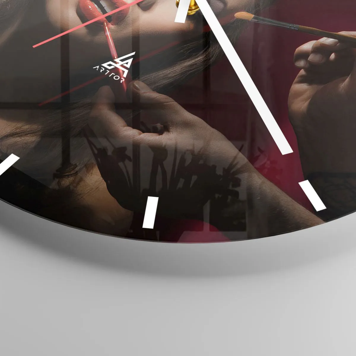 Wall clock - Clock on glass - Portrait of a woman getting her makeup done - 30x30cm - Beautiful and Dreamy - Modern wall decoration for the living room, kitchen, and bedroom ARTTOR