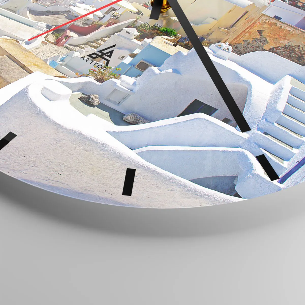 Ceas de perete - Ceas pe sticlă - Case albe cu cupole albastre pe fundalul cerului albastru - 30x30cm - Visând la o vară grecească - Decorațiune modernă pentru perete pentru living, bucătărie și dormitor ARTTOR