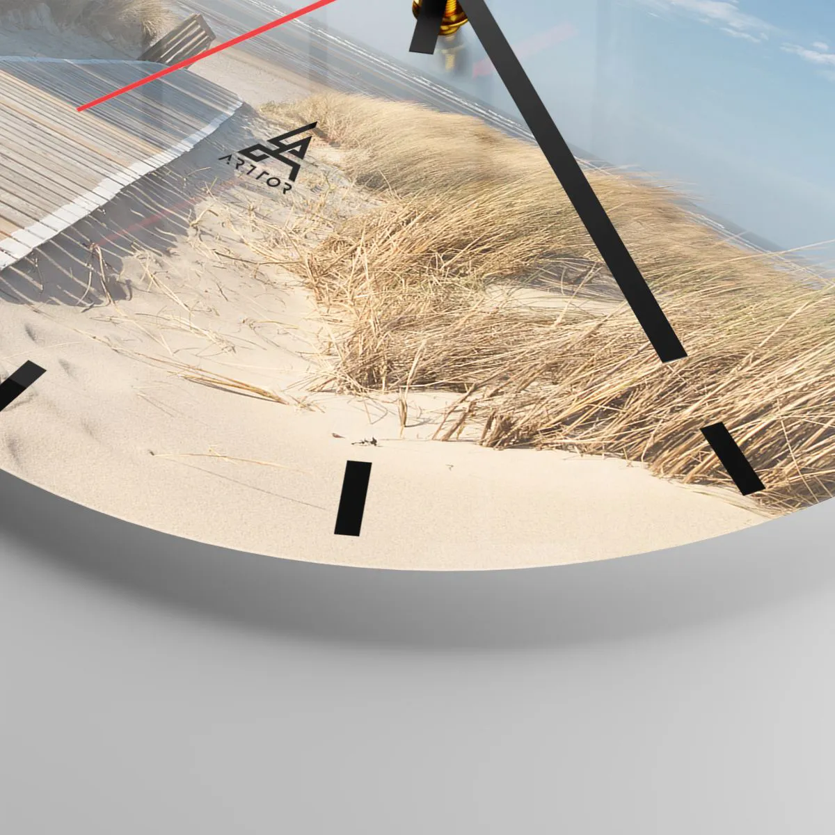 Reloj de pared - Reloj de vidrio - Camino de madera en la playa con vistas al mar. - 30x30cm - Más allá de la duna, en el susurro de la naturaleza - Decoración de pared moderna para salón, cocina y dormitorio ARTTOR