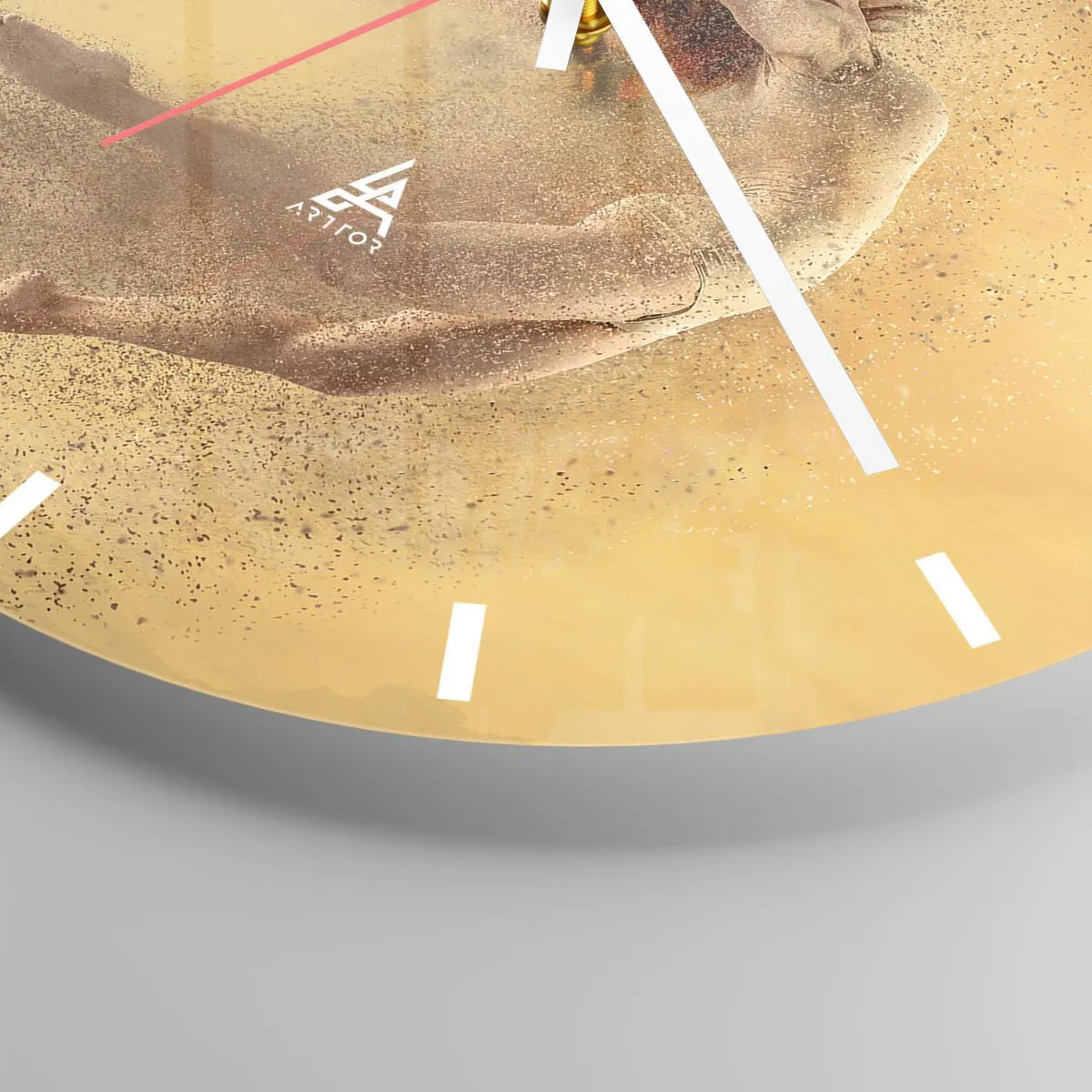 Ceas de perete - Ceas pe sticlă - Dansatoare în nuanțe aurii cu efect de praf în mișcare - 30x30cm - În exaltare de dans - Decorațiune modernă pentru perete pentru living, bucătărie și dormitor ARTTOR