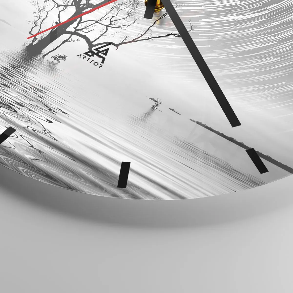 Ceas de perete - Ceas pe sticlă - Peisaj alb-negru cu un copac pe apă și cercuri de stele - 30x30cm - O simfonie a naturii - Decorațiune modernă pentru perete pentru living, bucătărie și dormitor ARTTOR