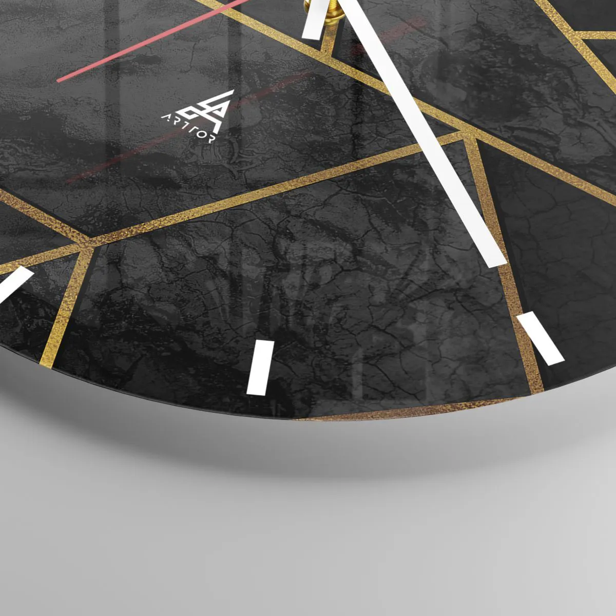 Relógio de parede - Relógio em vidro - Fundo preto com padrões geométricos dourados em um estilo elegante - 30x30cm - Escuridão e esplendor - Decoração de parede moderna para a sala de estar, cozinha e quarto ARTTOR