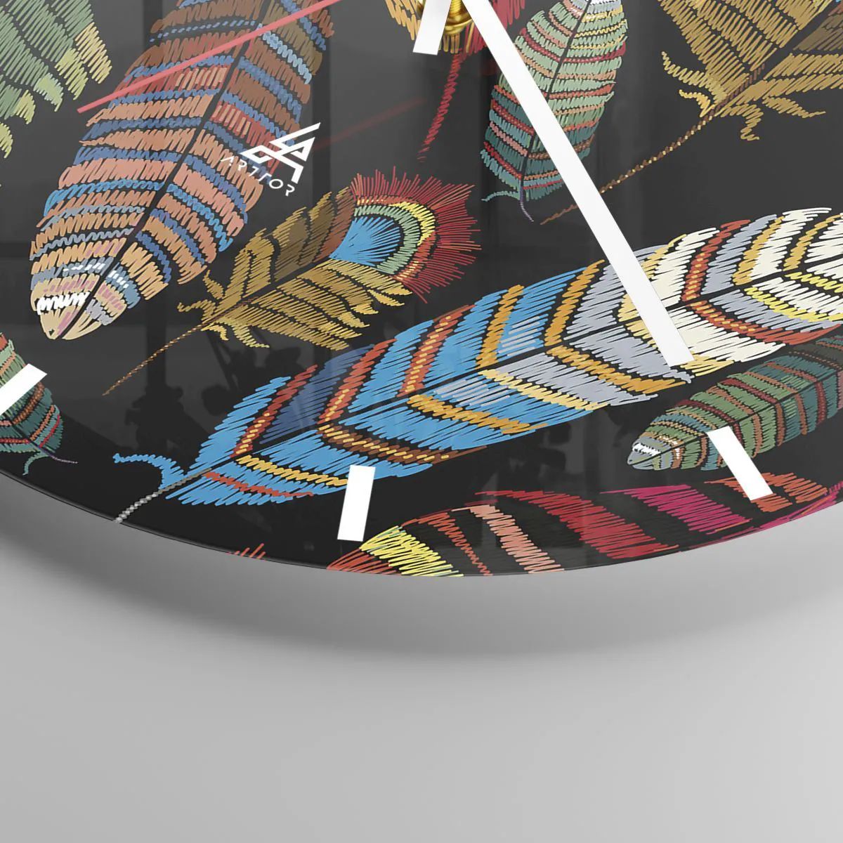 Nástenné hodiny - Farebné perie na čiernom pozadí v etnickom štýle - 30x30cm - Vtáčí karneval - Moderná nástenná dekorácia do obývacej izby, kuchyne a spálne ARTTOR