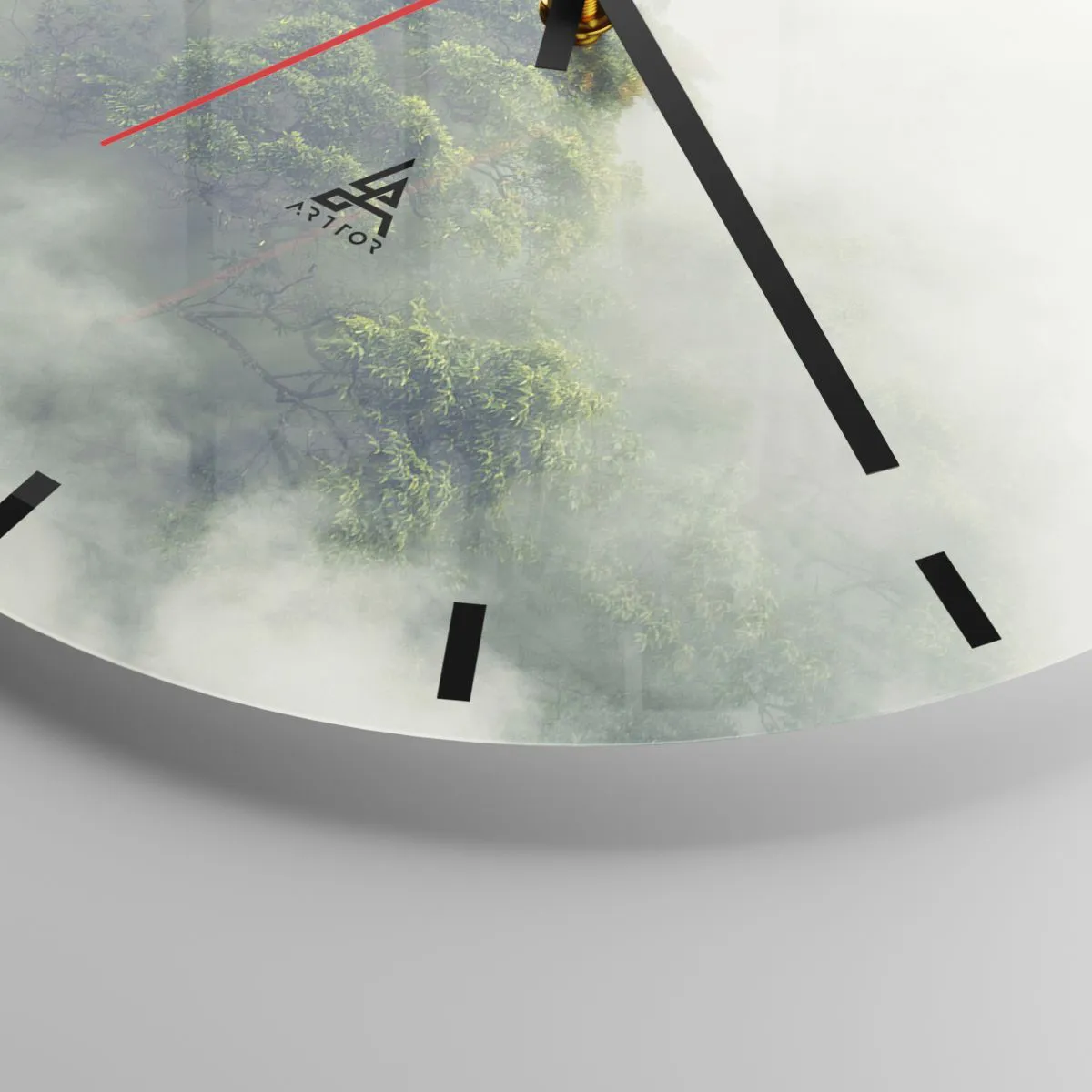 Väggklocka - Klocka på glas - Gröna träd höljda i mystisk dimma - 30x30cm - Insvept i dimma - Modern väggdekoration för vardagsrum, kök och sovrum ARTTOR