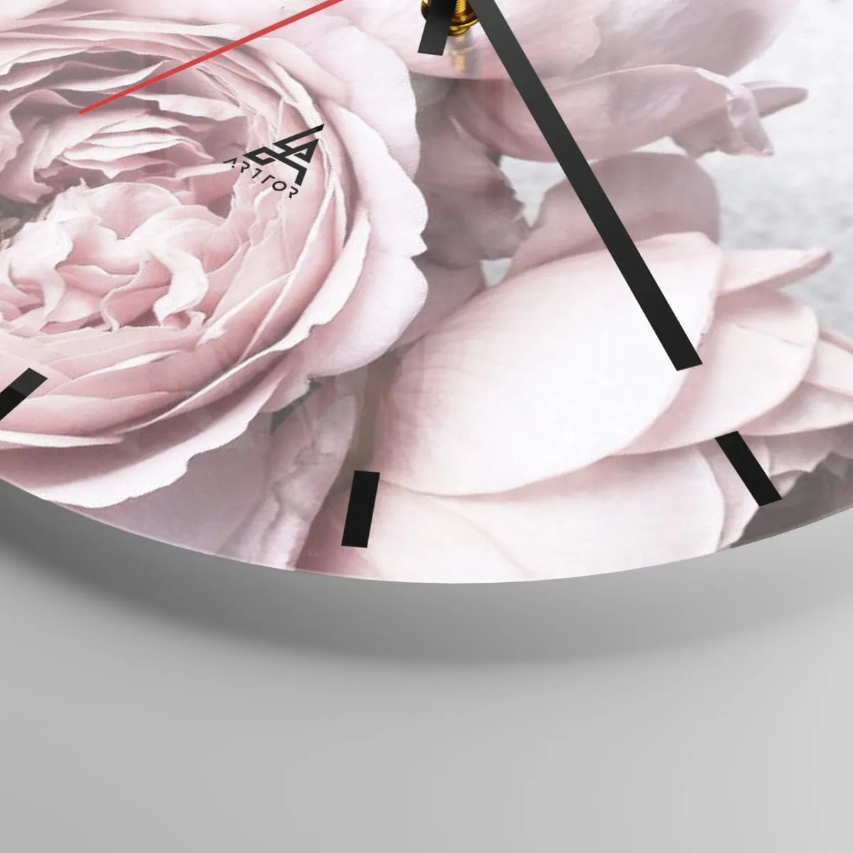 Nástěnné hodiny - Jemné růžové pivoňky v detailním záběru - 30x30cm - Pro romantiky - Moderní nástěnná dekorace do obývacího pokoje, kuchyně a ložnice ARTTOR