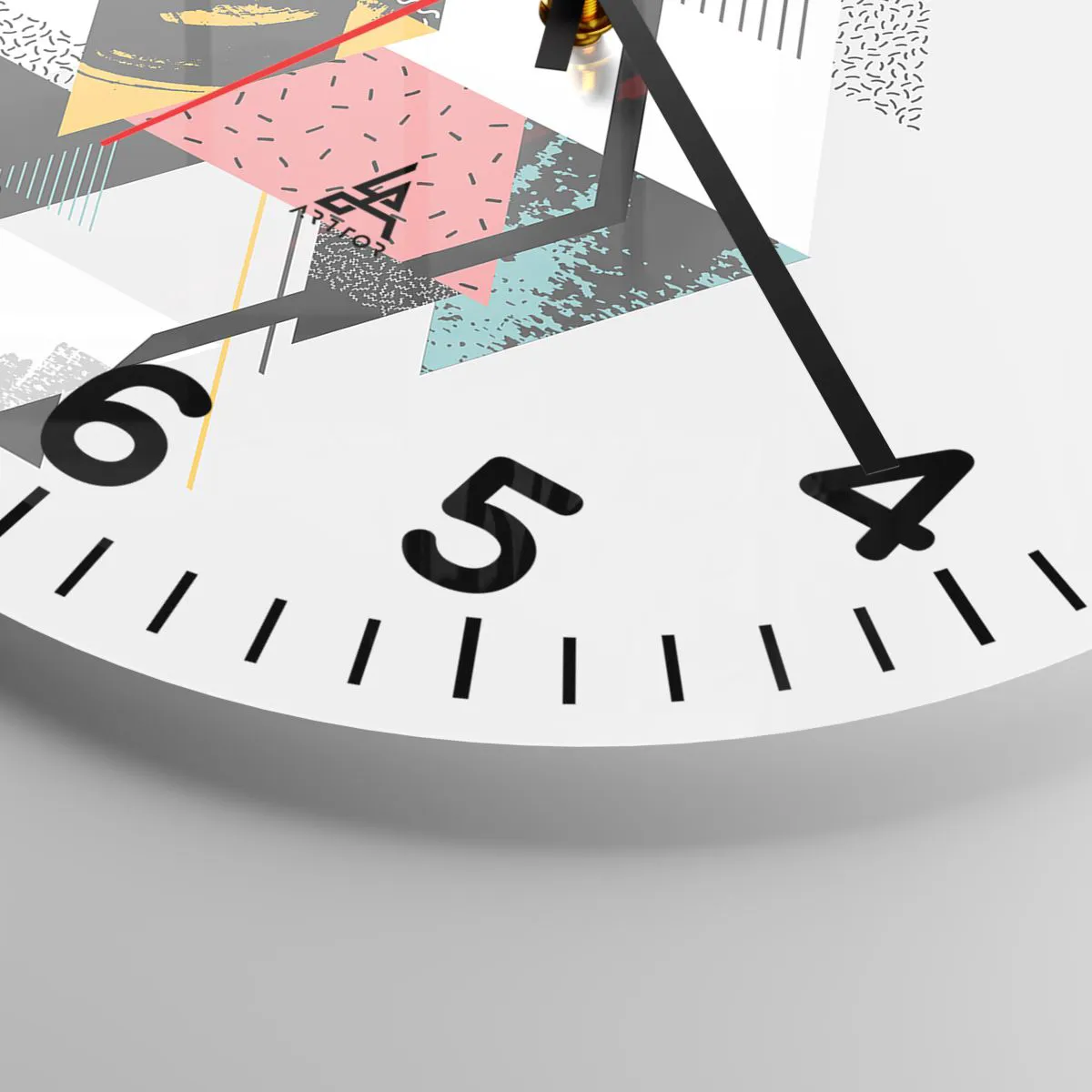 Relógio de parede - Relógio em vidro - Variações do triângulo e losango - 30x30 cm