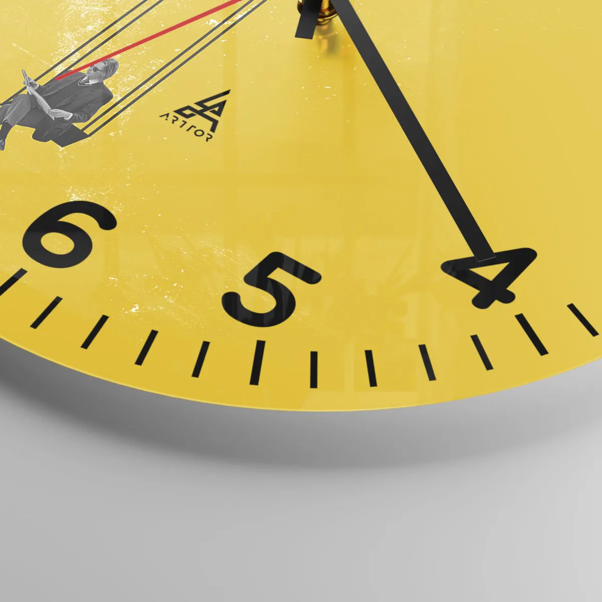 Wanduhr - Glasuhr - Tag wie jeder andere - 30x30 cm