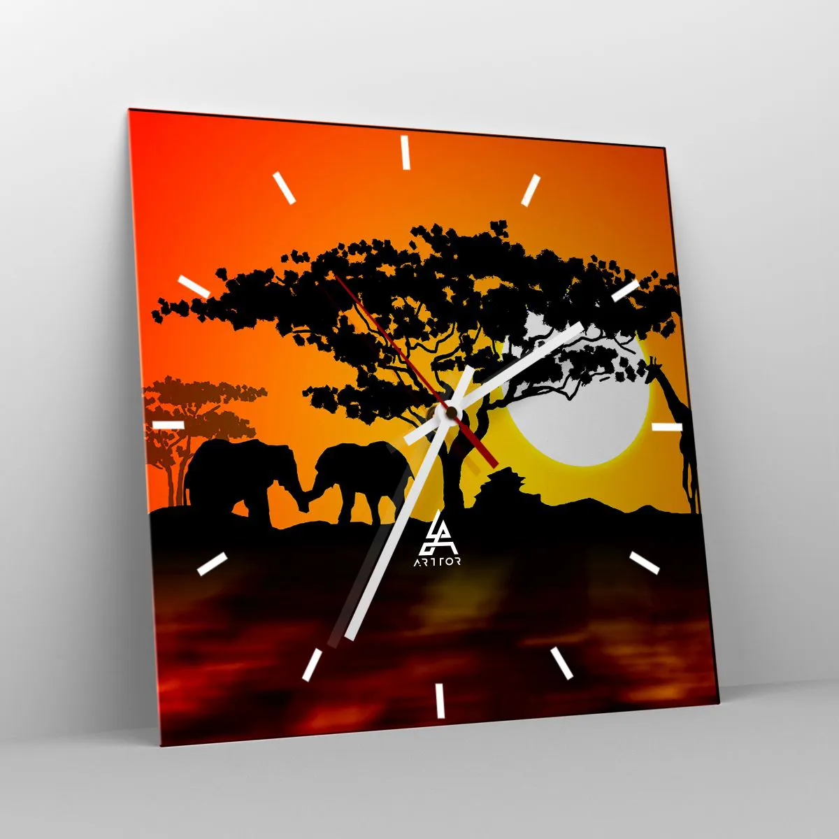 Orologio da parete - Orologio in Vetro - Tramonto africano con sagome di elefanti e giraffe sull'acqua - 30x30cm - Incontro nella savana - Decorazione murale moderna per soggiorno e camera da letto ARTTOR