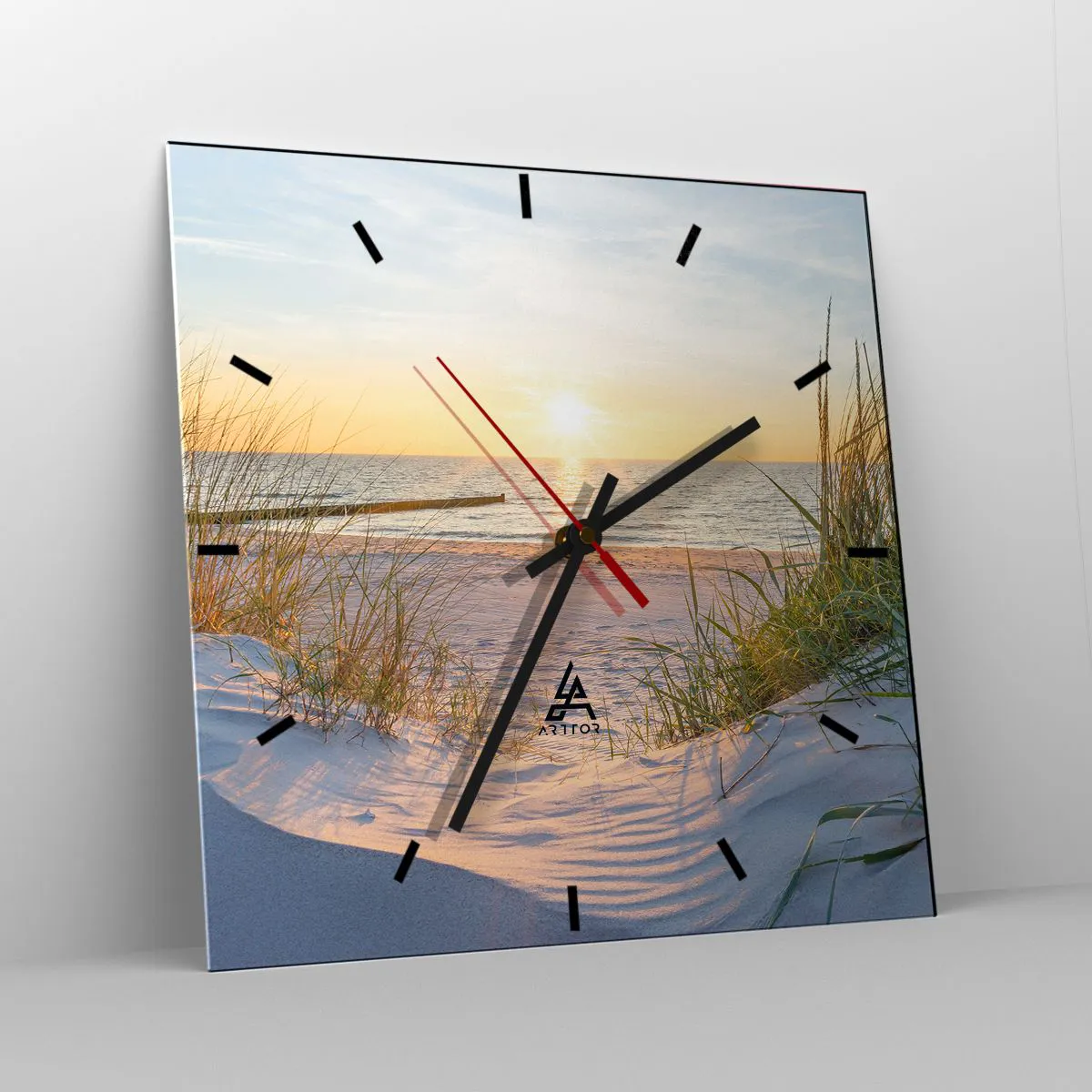 Orologio da parete - Orologio in Vetro - Una spiaggia sabbiosa con vista sul tramonto sul mare - 30x30cm - Rumore del mare, uccelli che cantano, spiaggia selvatica tra i cespugli... - Decorazione murale moderna per soggiorno e camera da letto ARTTOR