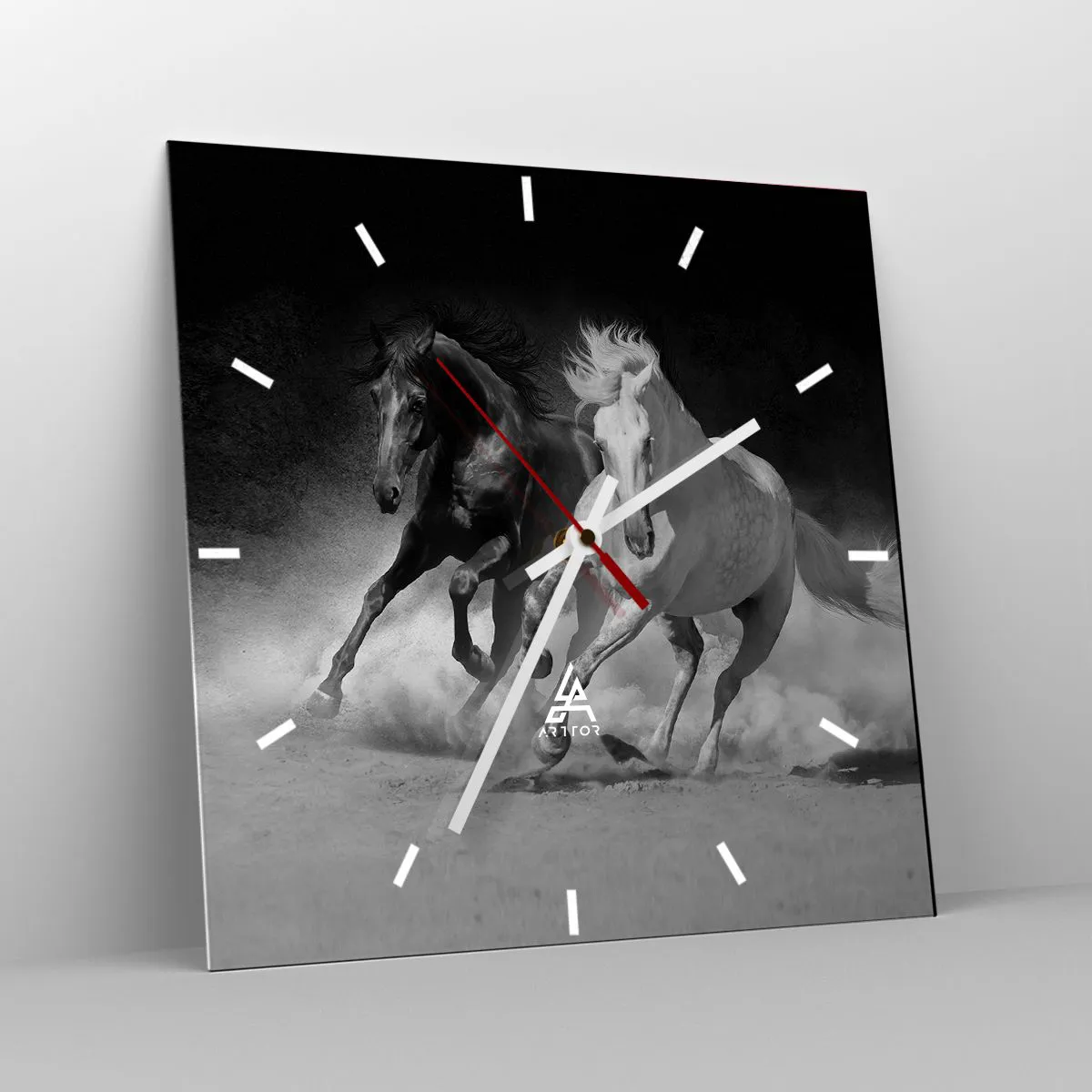 Nástenné hodiny - Cval slobody - 30x30 cm