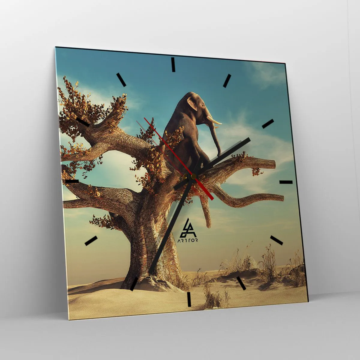 Reloj de pared - Reloj de vidrio - Un elefante sentado en un árbol en un paisaje surrealista. - 30x30cm - Un nuevo punto de vista - Decoración de pared moderna para salón y dormitorio ARTTOR