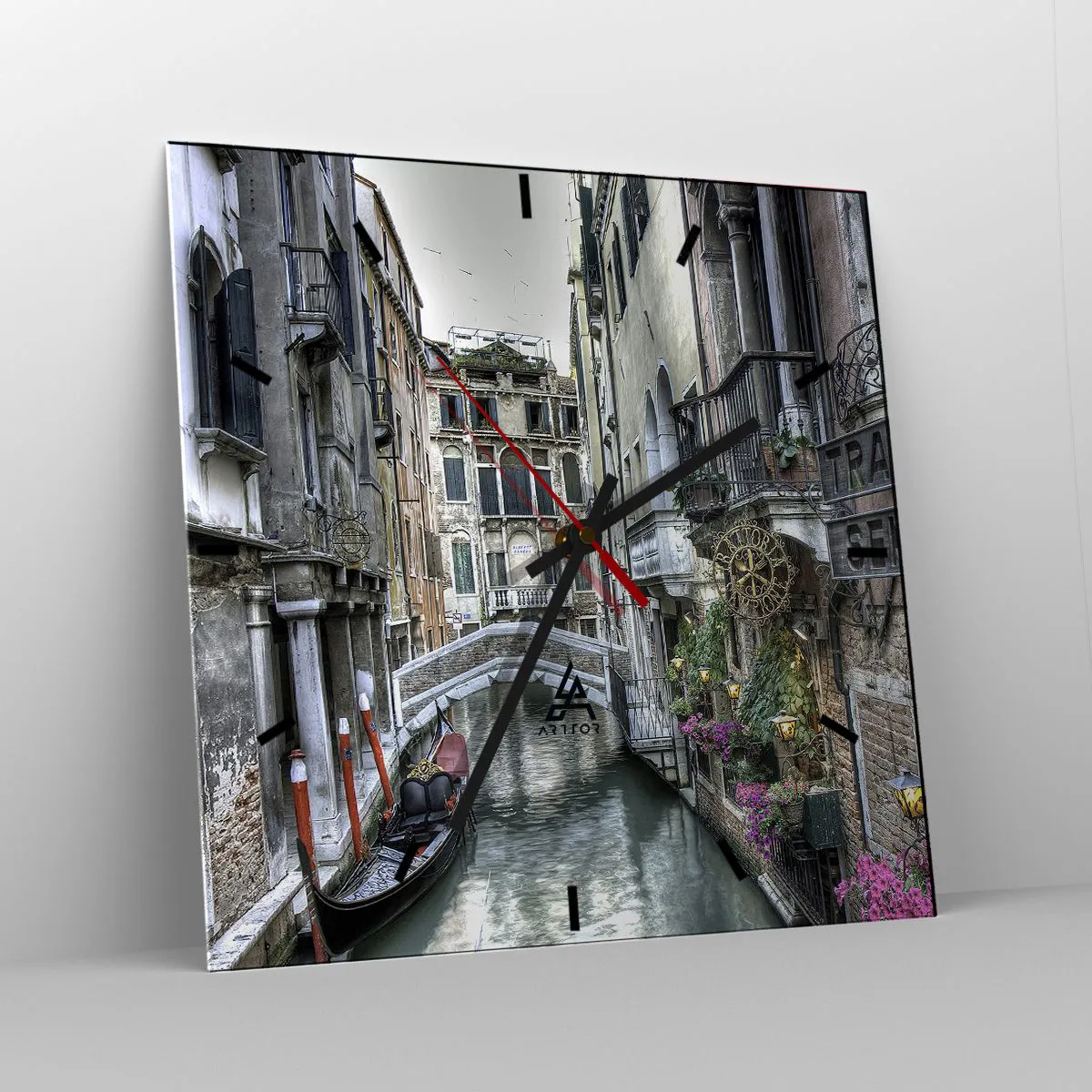 Zegar ścienny - Od wieków w cichej zadumie - 40x40 cm