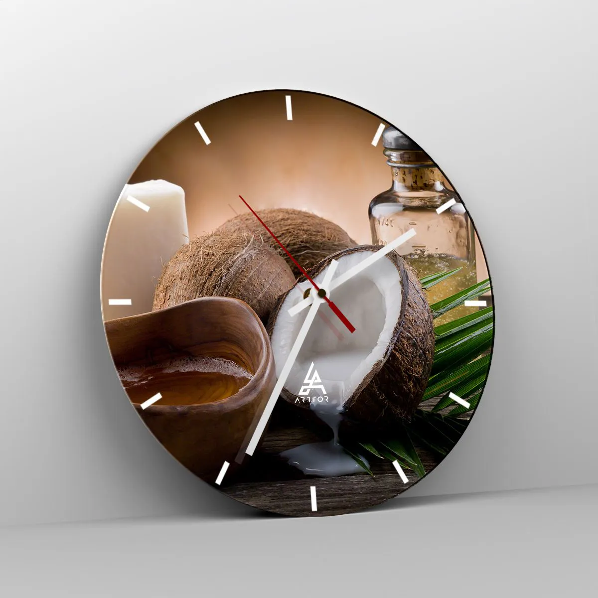 Väggklocka - Klocka på glas - Delad kokosnöt med mjölk och tropiska tillbehör - 30x30cm - Hälsa från tropiska öar - Modern väggdekoration för vardagsrum, kök och sovrum ARTTOR