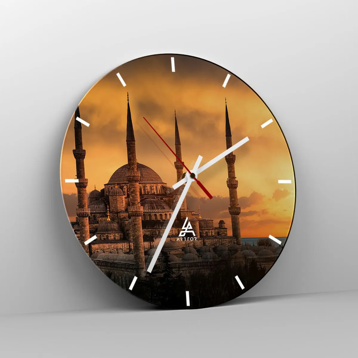 Nástěnné hodiny - Mešita v záři zapadajícího slunce - 30x30cm - Bůh je velký - Moderní nástěnná dekorace do obývacího pokoje, kuchyně a ložnice ARTTOR