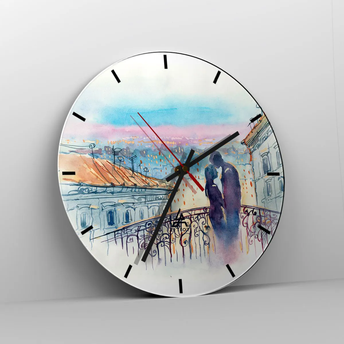 Vægur, Uret - Romantisk par på en balkon med udsigt over byen - 30x30cm - Parisiske elskere - Moderne vægdekoration til stue, køkken og soveværelse ARTTOR