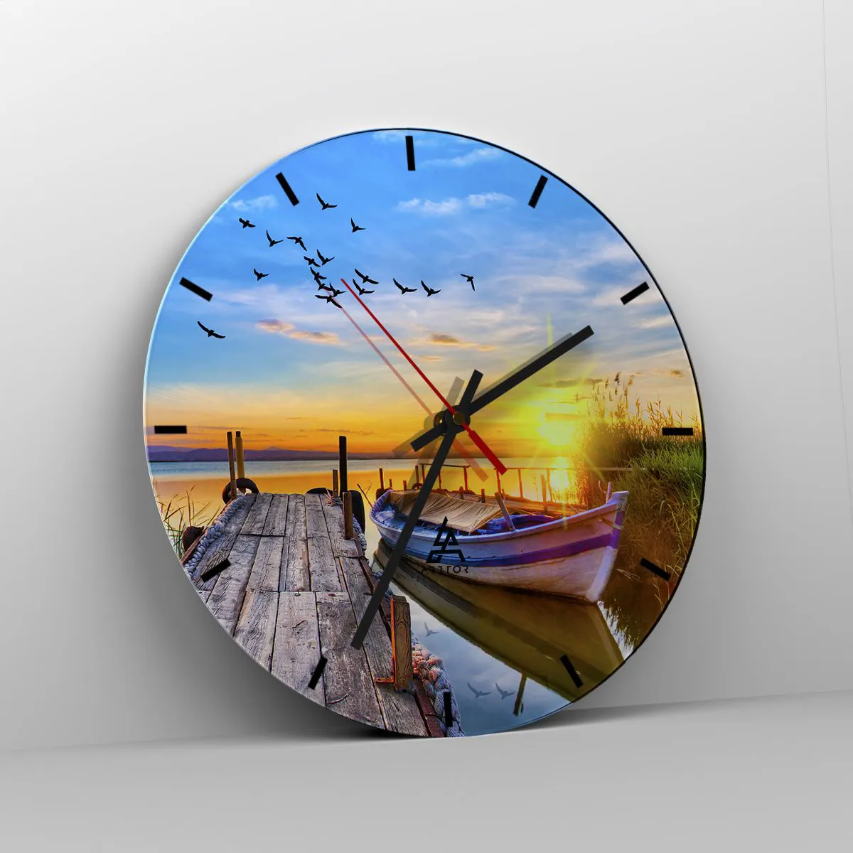 Relógio de parede - Relógio em vidro - Um barco no cais com o pôr do sol como pano de fundo - 30x30cm - Adeus, até amanhã - Decoração de parede moderna para a sala de estar, cozinha e quarto ARTTOR